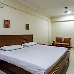 Hotel Chitra Park