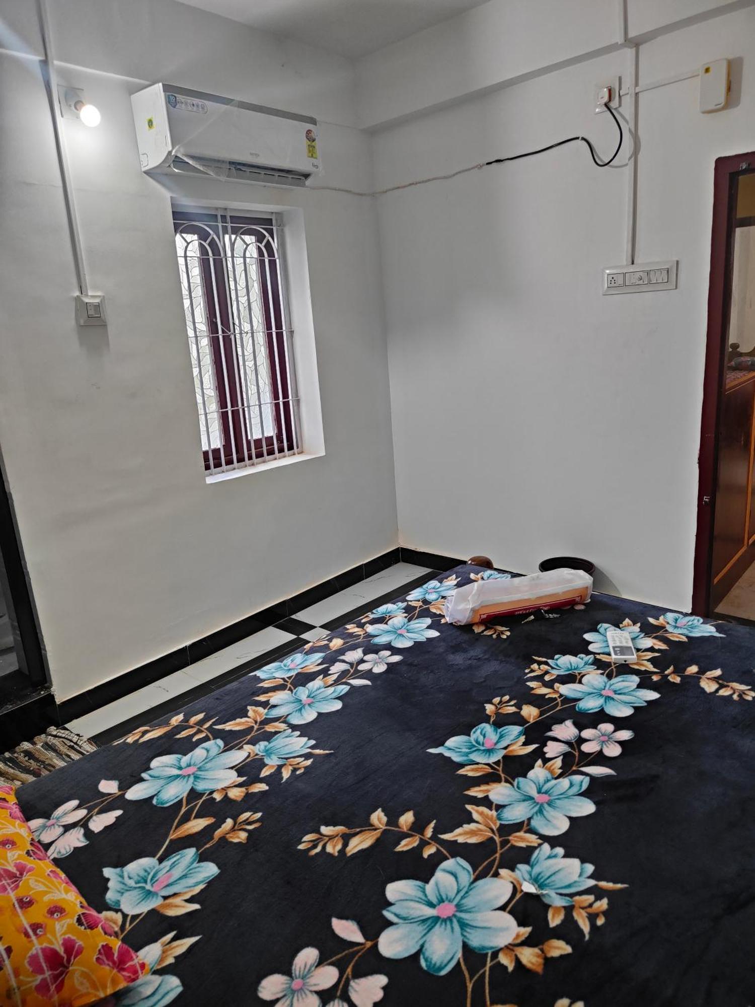 Kumaran Residency Hotel Tiruchchendur