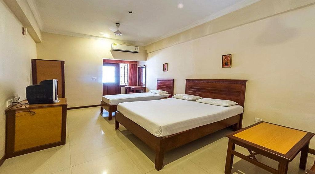 Hotel Chitra Park 3*