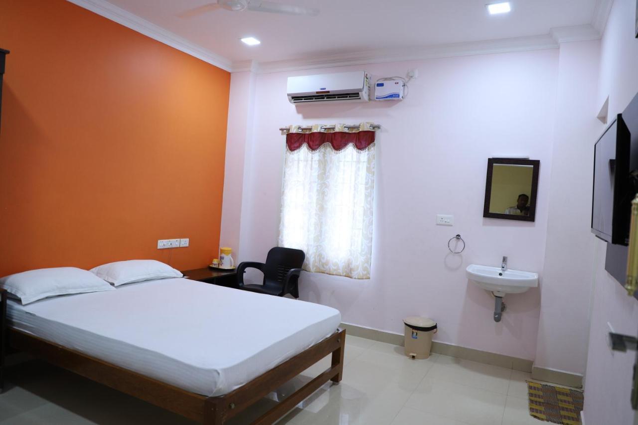 Shasti Bhavan Tiruchendur Hotel