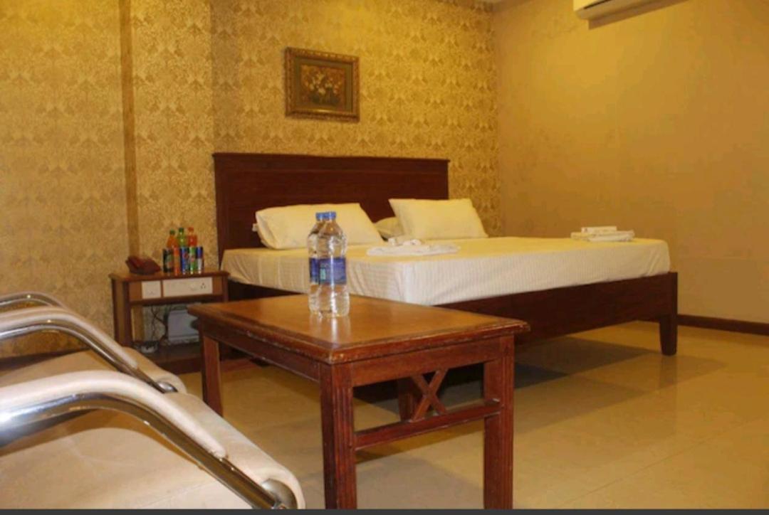 Chitra Park Hotel Tiruchchendur